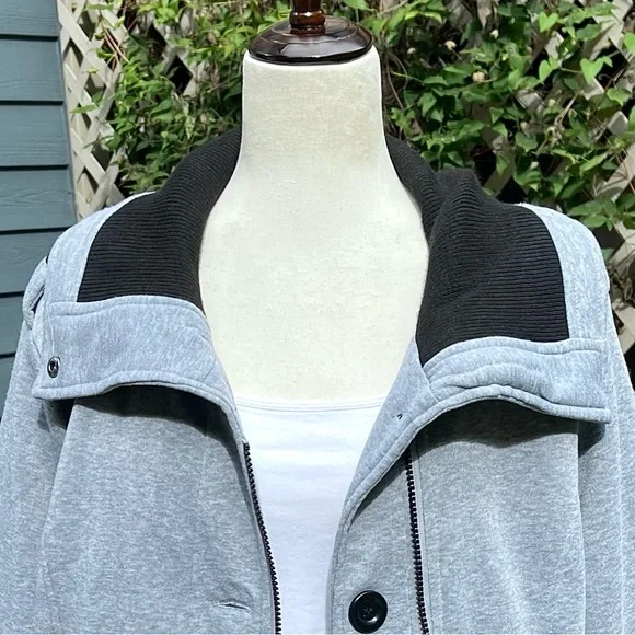 Yoki Knit Zippered Cuff Lightweight Collared Jacket - Picture 5 of 16